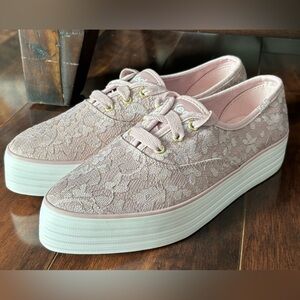 NWOT Keds Pink Lace Women’s Lace Up Platform Sneakers Size 7.5